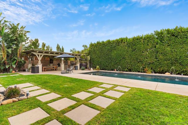 15740 Bacara Ct, San Diego CA: https://media.crmls.org/mediaz/98f58ac4-c9f9-4bc3-83f7-5f27c7c0359f.jpg