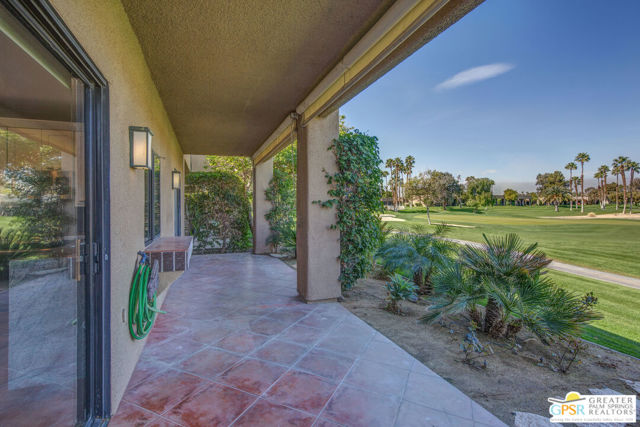 67612 Lagos Way, Cathedral City CA: https://media.crmls.org/mediaz/98f5debe-926f-4d61-b464-f1876f0fe3d0.jpg