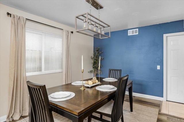 2137 N Mammoth Place, Escondido CA: https://media.crmls.org/mediaz/98f73bca-79a0-44f4-b0ee-249d6a70aee7.jpg
