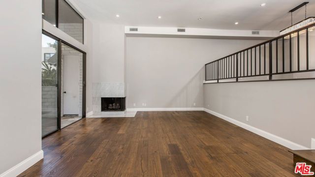 5325 White Oak Avenue, G photo 5