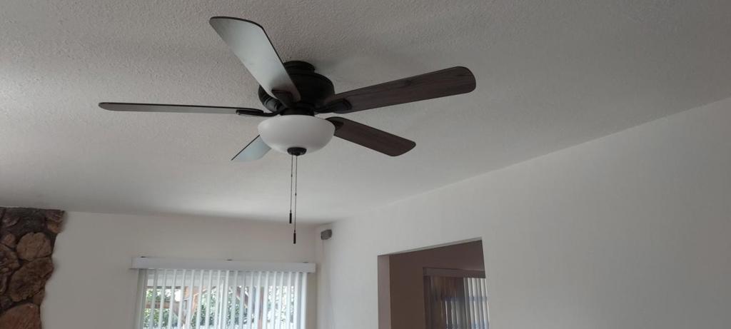 https://media.crmls.org/mediaz/98f76c19-e0b8-486c-800c-5f90ddefb8a6.jpg?preset=X-Large