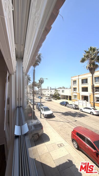 54 Rose Avenue Unit 5