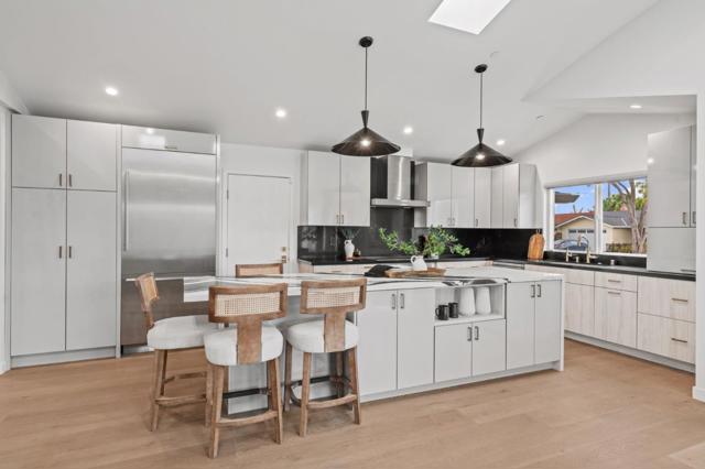 Image 11 of 77 For 756 Baird Avenue