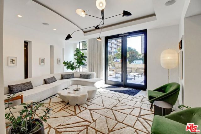 10777 WILSHIRE Boulevard, Los Angeles CA: https://media.crmls.org/mediaz/98f8be99-fc45-4529-91ff-6ab4ad96fc58.jpg
