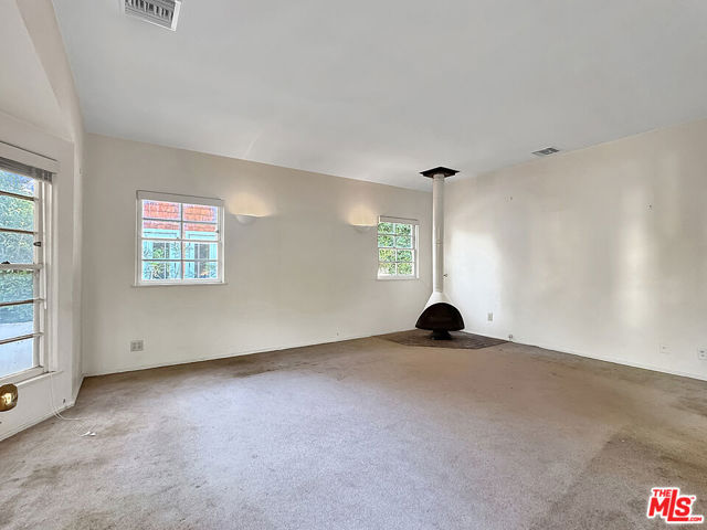 844 25th Street photo 8