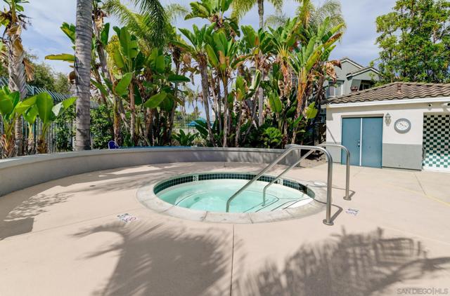 7561 Hazard Center Drive, San Diego CA: https://media.crmls.org/mediaz/98f8e92f-27a4-4fe8-84f8-903fbd3eb499.jpg