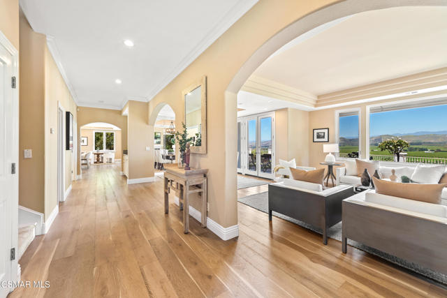 1074 Deseo Avenue, Camarillo CA: https://media.crmls.org/mediaz/98f90599-c363-4e59-aef0-b8c9b077de2e.jpg