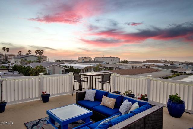 5540 W 5th Street, Oxnard CA: https://media.crmls.org/mediaz/98f99aa9-d8c4-4de8-ab63-66f35688d156.jpg