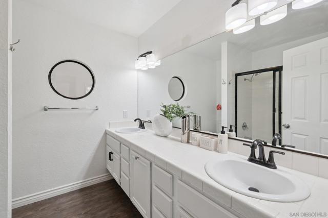 Image 30 of 69 For 10812 Elderwood Ln