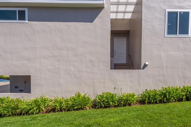 4 Royce Way, Daly City CA: https://media.crmls.org/mediaz/98fa5829-3b2a-4cc2-abb5-f541bfde5954.jpg