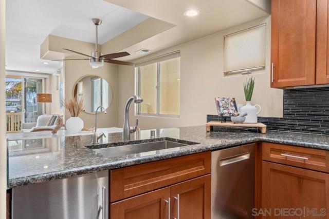 814 Kingston Ct, San Diego CA: https://media.crmls.org/mediaz/98fada02-0fc7-42ca-882e-c3d9e34c5a1d.jpg