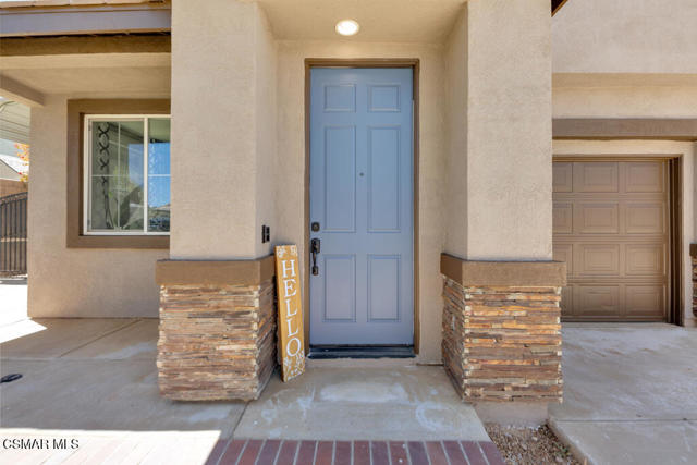 42333 Highland Court, Lancaster CA: https://media.crmls.org/mediaz/98fadafe-60a0-433d-be49-0e5b06904c77.jpg