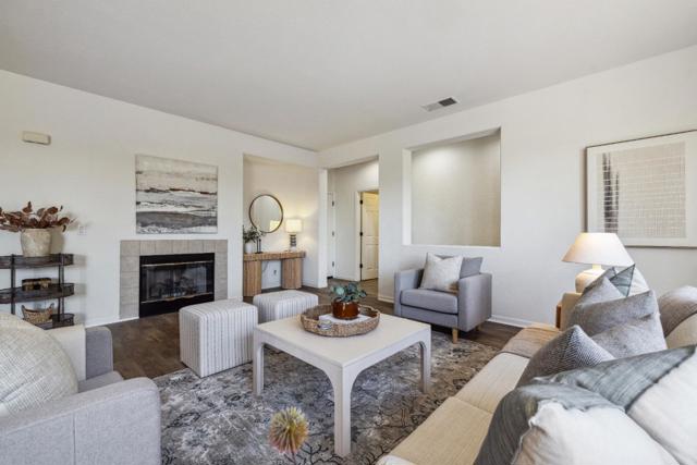 4276 Bay Crest Circle, Seaside CA: https://media.crmls.org/mediaz/98fb897e-7247-493a-93ef-59e599f585ba.jpg