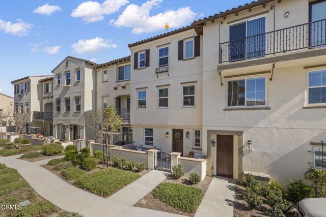 577 Pioneer Street, Camarillo, CA, 93010 577 Pioneer Street, Camarillo, CA, 93010