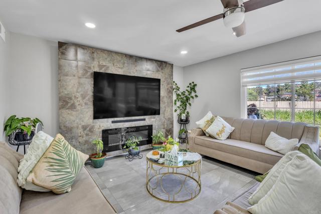 Detail Gallery Image 17 of 57 For 1935 Jasmine St, El Cajon,  CA 92021 - 4 Beds | 2/1 Baths