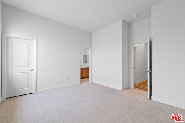 3719 Pathway Court, Bakersfield CA: https://media.crmls.org/mediaz/98fcaa13-4578-42ef-b55c-634f8954d212.jpg