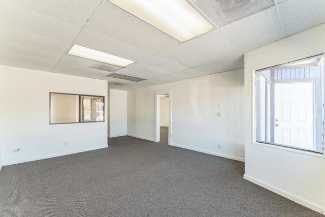 641 El Cajon Blvd, El Cajon, California 92020, ,Commercial Sale,For Sale,El Cajon Blvd,240027394SD