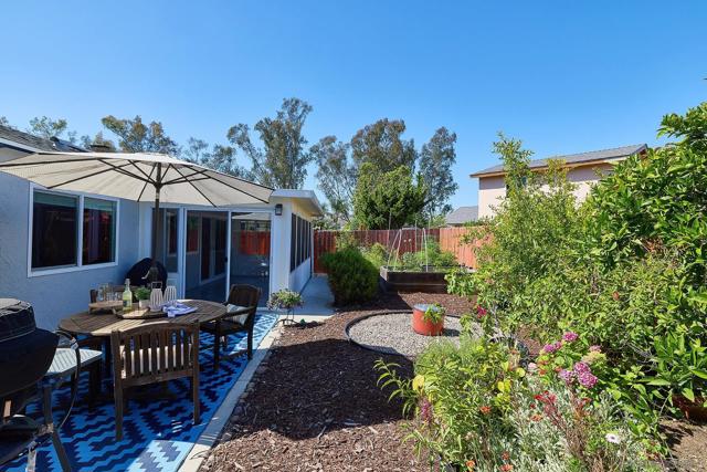 12835 Reo Real Dr, Poway CA: https://media.crmls.org/mediaz/98fdab9b-048b-40e9-92e5-7aa454a5fde2.jpg