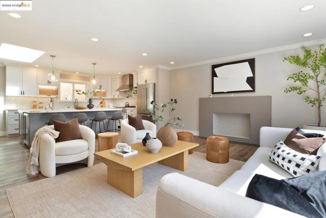 298 Elysian Fields DR, Oakland CA: https://media.crmls.org/mediaz/98fdf22f-8ad2-4d64-b937-3a1f636b83e3.jpg