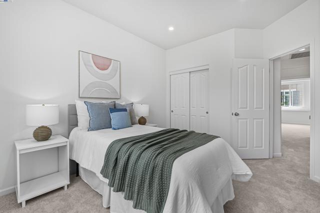 6677 S Mariposa Ln, Dublin CA: https://media.crmls.org/mediaz/98ff5ec0-e3b0-4177-8823-2333f1455446.jpg