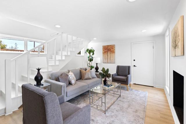 1032 Toyon Drive, Burlingame CA: https://media.crmls.org/mediaz/98fff657-87a8-4394-99a7-9a9f5a586053.jpg