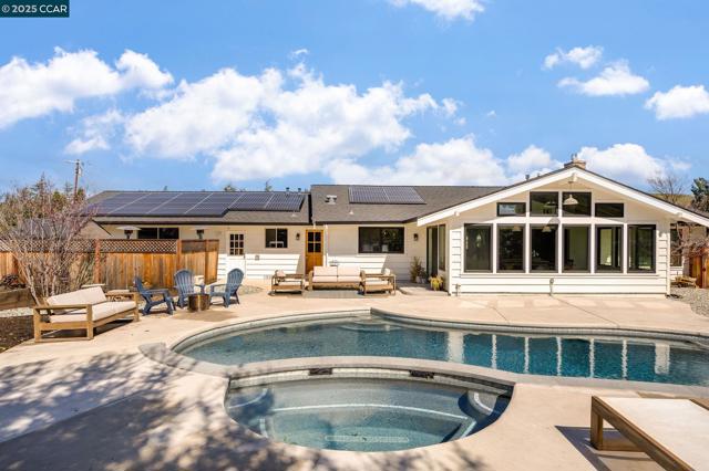 5400 Johnston Rd, Danville CA: https://media.crmls.org/mediaz/9900038e-cdee-4787-baf2-c24e82a90551.jpg
