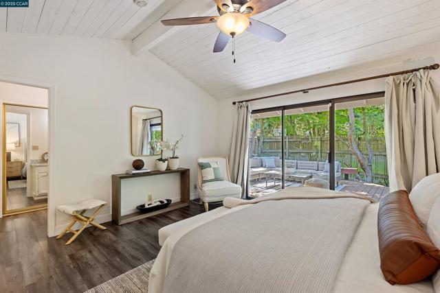 5104 Alhambra Valley Rd, Martinez CA: https://media.crmls.org/mediaz/990147c6-bb41-4470-95ee-feeb107f2307.jpg