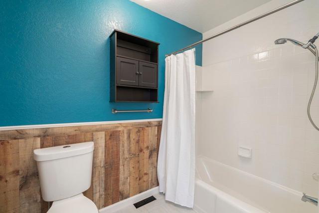 280 Joes Lane, Hollister CA: https://media.crmls.org/mediaz/990313d1-04a4-49c0-8ad7-e32b978f3de5.jpg