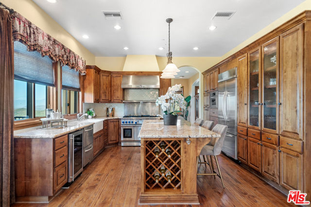 10825 Pacific View Drive photo 9