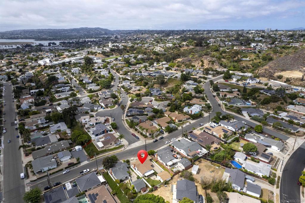 MLS #250036478SD img 38