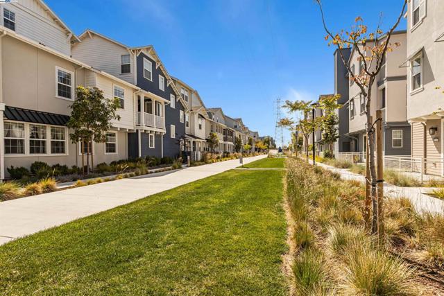 37389 Salt Grass Rd, Newark CA: https://media.crmls.org/mediaz/9903c377-173e-49a3-b9b3-cf3f76113b6e.jpg