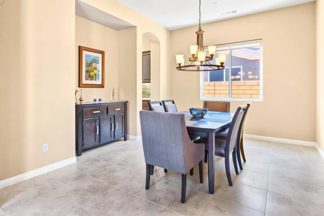 57816 Barristo Circle, La Quinta CA: https://media.crmls.org/mediaz/990448ca-327d-49bc-8e2f-dedb73ca9961.jpg