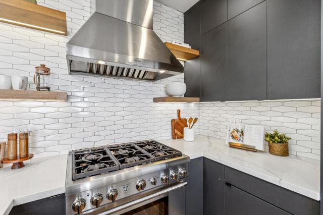 2271 40th Avenue, San Francisco CA: https://media.crmls.org/mediaz/99047638-6645-406c-acf3-98f4836f253d.jpg