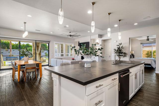 74425 Zeppelin Drive, Palm Desert CA: https://media.crmls.org/mediaz/9905c938-ff19-4520-b039-f2664447d040.jpg
