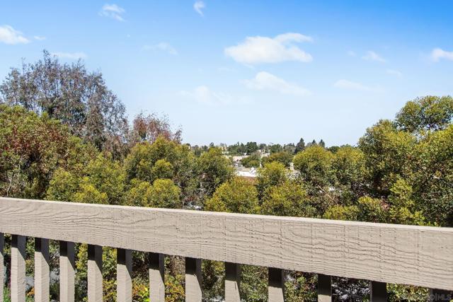 5637 Lake Murray Blvd, La Mesa CA: https://media.crmls.org/mediaz/9905d7f4-54ff-4b50-8421-1b2522a7dee1.jpg