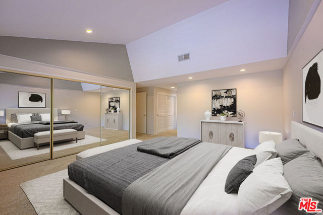 3926 Corte Cancion, Thousand Oaks CA: https://media.crmls.org/mediaz/9906ff5a-51a9-43bb-ae75-db3812f5be3e.jpg