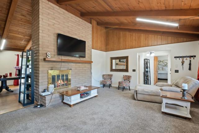 11745 Tam Oshanter Drive, Salinas CA: https://media.crmls.org/mediaz/9907123f-a6a8-47ea-a038-3e21a26253d9.jpg