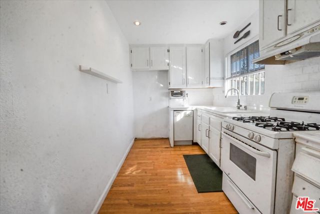 5036 Echo Street, Los Angeles CA: https://media.crmls.org/mediaz/99081919-a9bd-4a2e-a626-baadf4775db9.jpg