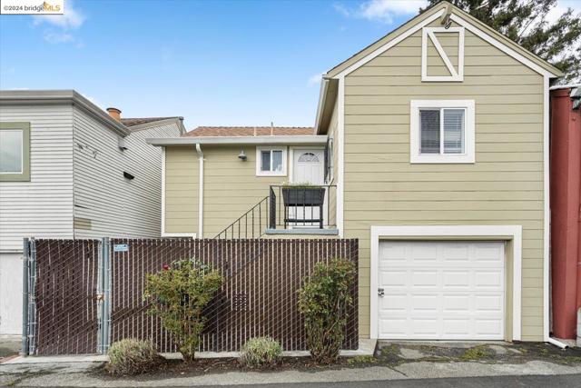 Image 3 of 12 For 1123 65th St