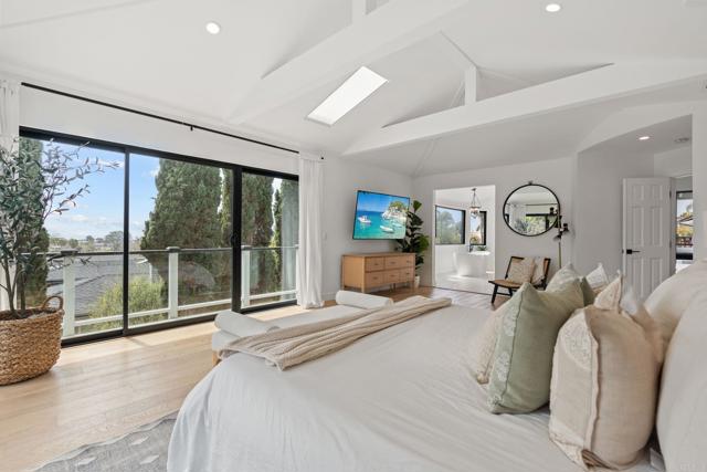 Image 19 of 57 For 1368 Hymettus Avenue