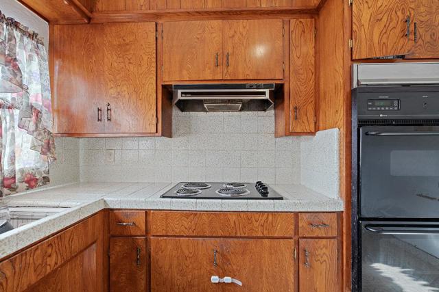 1545 E Saint John Street, San Jose CA: https://media.crmls.org/mediaz/9909b51b-598a-4a77-b2ba-f6711c0be91f.jpg