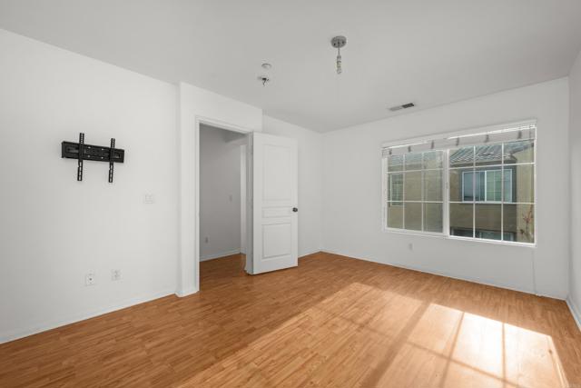 Image 16 of 28 For 819 Almond Road
