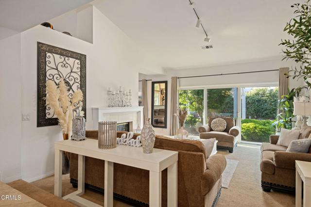 Detail Gallery Image 3 of 39 For 1501 Devonshire Dr, Oxnard,  CA 93030 - 3 Beds | 2 Baths