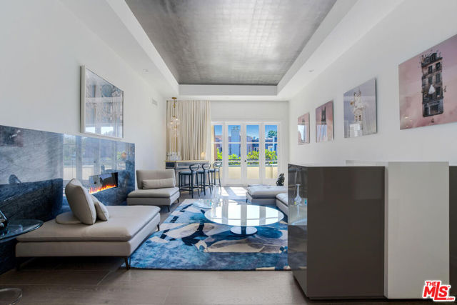 10100 Empyrean Way, Los Angeles CA: https://media.crmls.org/mediaz/990c9bd3-6bd3-4de8-a102-ca4a8361930d.jpg