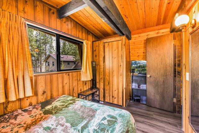 39656 Forest Road, Big Bear CA: https://media.crmls.org/mediaz/990ee4d0-4327-4d10-867e-bdfa677d8c83.jpg