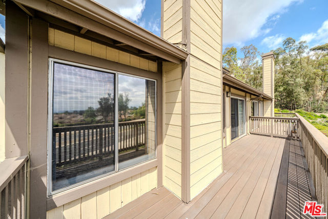 2366 Applewood Circle, Fullerton CA: https://media.crmls.org/mediaz/990f4c26-5d24-40ef-8e3f-85a8a8e955b2.jpg