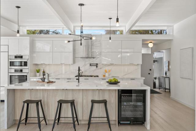 986 Loma Verde Avenue, Palo Alto CA: https://media.crmls.org/mediaz/990fd65b-9b3e-4eef-9bc2-6fe70905b1f5.jpg