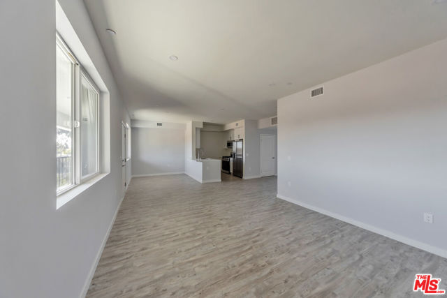 5506 Thornburn Street, Los Angeles CA: https://media.crmls.org/mediaz/990fff92-4acd-4366-b820-7948a8a66590.jpg