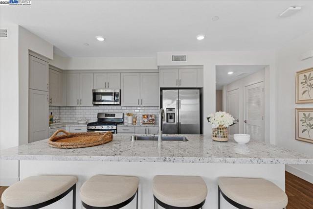 5925 Charlotte Dr, San Jose CA: https://media.crmls.org/mediaz/99100937-f27d-4741-b9a1-9c985cdd7ece.jpg