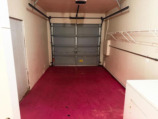 1813 Lincoln Avenue, Alameda CA: https://media.crmls.org/mediaz/99111ab8-1316-4187-926f-e1ab4378c22e.jpg
